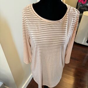 🟢JACQUELINE de YONG medium striped 3/4 sleeved blouse.🟢